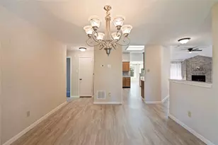 1911 Edinburg Ave, League City, TX 77573 - Photo 10