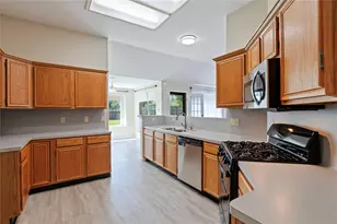 1911 Edinburg Ave, League City, TX 77573 - Photo 16