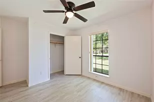 1911 Edinburg Ave, League City, TX 77573 - Photo 24