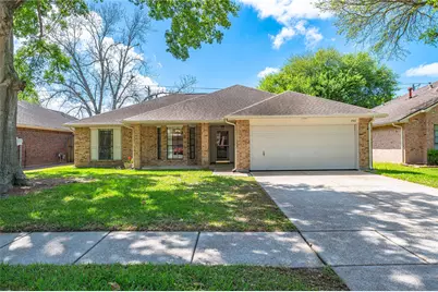 1911 Edinburg Avenue, League City, TX 77573 - Photo 1