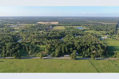 10095 Sleepy Hollow Road, Conroe, TX 77385 - Photo 8