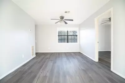 5214 Lodge Creek Drive, Houston, TX 77066 - Photo 16