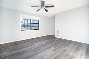 5214 Lodge Creek Dr, Houston, TX 77066 - Photo 12