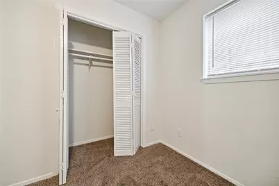 513 Ridge #2, Houston, TX 77009 - Photo 2