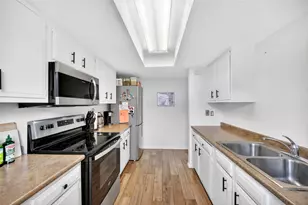 6975 Chasewood Dr, Houston, TX 77489 - Photo 2