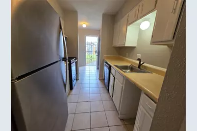 12724 Shannon Hills Drive, Houston, TX 77099 - Photo 4