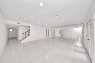 832 Wax Myrtle Ln, Houston, TX 77079 - Photo 10