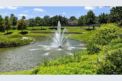 10114 Crescent Bluff Lane, Houston, TX 77070 - Photo 48