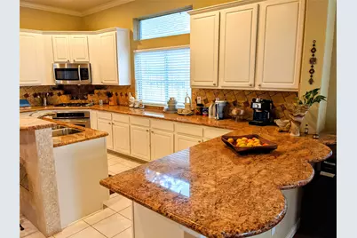 10114 Crescent Bluff Lane, Houston, TX 77070 - Photo 6