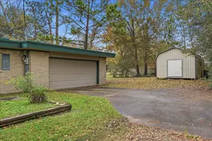 3042 Parish Cemetery Rd, Orange, TX 77632 - Photo 4
