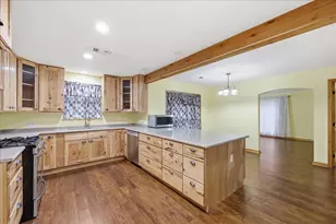 3042 Parish Cemetery Rd, Orange, TX 77632 - Photo 10