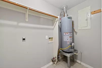 210 N Shirley Lane, Willis, TX 77378 - Photo 36