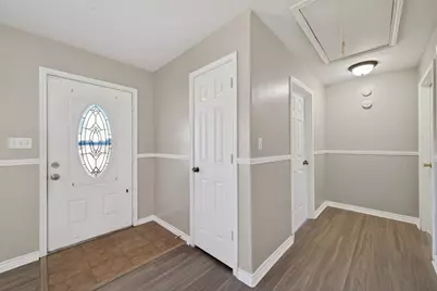 210 N Shirley Lane, Willis, TX 77378 - Photo 4