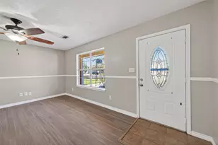 210 N Shirley Ln, Willis, TX 77378 - Photo 4