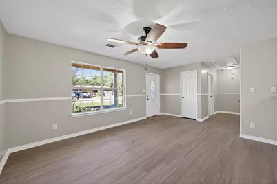 210 N Shirley Lane, Willis, TX 77378 - Photo 8
