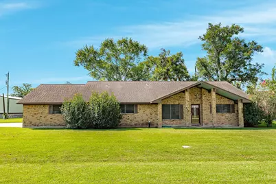232 Magnolia Street, Brazoria, TX 77422 - Photo 1
