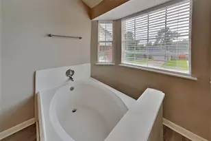 25806 Brickhill Dr, Spring, TX 77389 - Photo 10