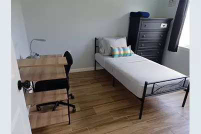 5815 Schevers Street #A, Houston, TX 77033 - Photo 6