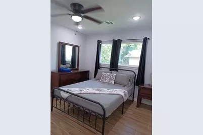 5815 Schevers Street #A, Houston, TX 77033 - Photo 30