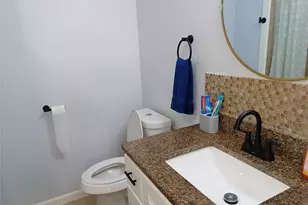 5815 Schevers St, Houston, TX 77033 - Photo 12