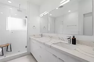 216 E 31st 1/2 St, Houston, TX 77018 - Photo 30