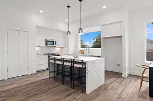 216 E 31st 1/2 St, Houston, TX 77018 - Photo 10