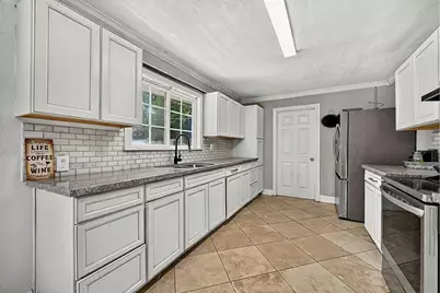 8822 Sultan Drive, Houston, TX 77078 - Photo 8