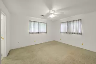 705 Darlene Ln, Wallis, TX 77485 - Photo 12