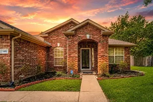 5402 Rosehaven Ct, Sugar Land, TX 77479 - Photo 1