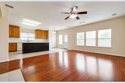 5402 Rosehaven Court, Sugar Land, TX 77479 - Photo 6