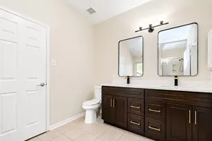 5402 Rosehaven Ct, Sugar Land, TX 77479 - Photo 12