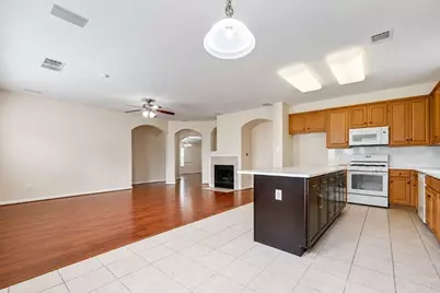 5402 Rosehaven Court, Sugar Land, TX 77479 - Photo 8
