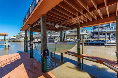 127 Port Street, San Leon, TX 77539 - Photo 10