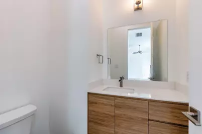 645 W 16th Street, Houston, TX 77008 - Photo 12