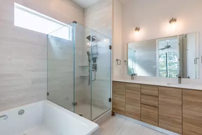 645 W 16th Street, Houston, TX 77008 - Photo 22