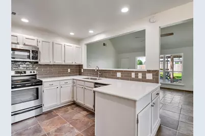 423 Forest Hills Drive, League City, TX 77573 - Photo 20