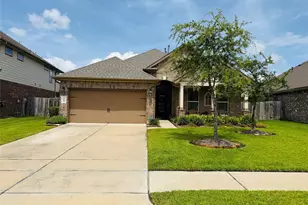 2717 Osprey Ln, Pearland, TX 77581 - Photo 1