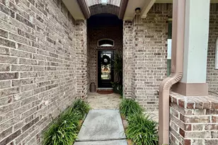 2717 Osprey Ln, Pearland, TX 77581 - Photo 2