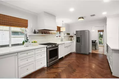 18306 Barbuda Lane, Houston, TX 77058 - Photo 10