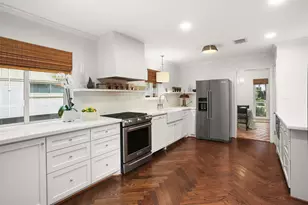 18306 Barbuda Ln, Houston, TX 77058 - Photo 10