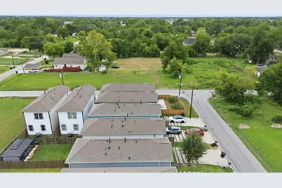1847 Dewalt Street, Houston, TX 77088 - Photo 32