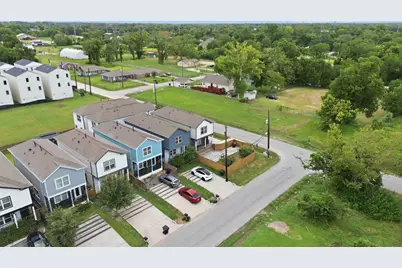 1847 Dewalt Street, Houston, TX 77088 - Photo 8