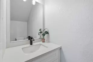 1847 Dewalt St, Houston, TX 77088 - Photo 18