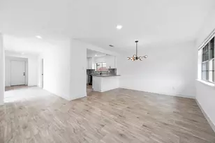 10402 Rancho Bernardo Ln, Sugar Land, TX 77498 - Photo 10