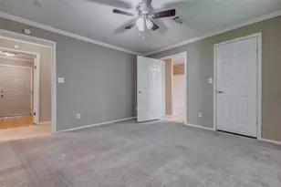 6054 Ridgeway Dr, Houston, TX 77033 - Photo 16