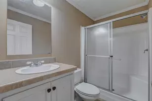 6054 Ridgeway Dr, Houston, TX 77033 - Photo 20