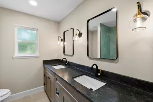 566 Beauregard Dr, Conroe, TX 77302 - Photo 22