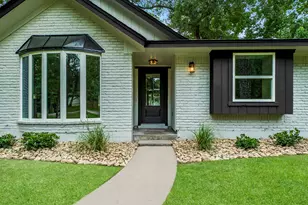 566 Beauregard Dr, Conroe, TX 77302 - Photo 2