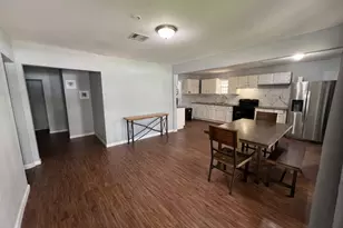 1005 Bank Dr, Houston, TX 77547 - Photo 4