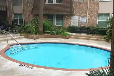 5550 N Braeswood Boulevard #136, Houston, TX 77096 - Photo 16